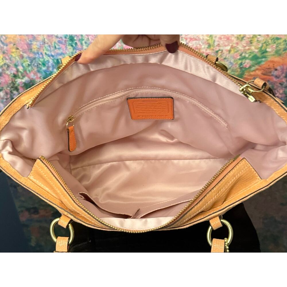 GUC Coach F21959 Alexandra Python Straw Tote in Natural/Coral - Picture 8 of 12